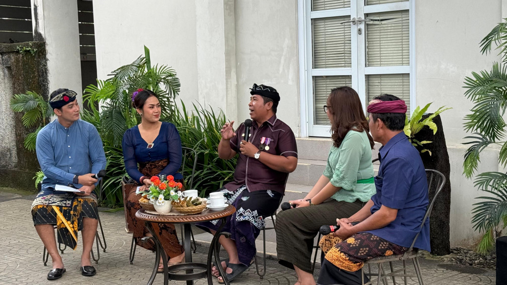 Perbekel Darmasaba Berkesempatan menjadi Narasumber Dialog WIRASA TVRI "Sinergi Membangun Desa"